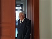 Bývalý ředitel plzeňské pobočky zdravotní pojišťovny ministerstva vnitra ČR... Bývalý ředitel plzeňské pobočky zdravotní pojišťovny ministerstva vnitra ČR...