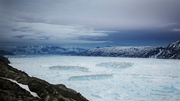 Amerit klimatologov a ocenologov monitoruj na zpad Grnska rozpad ledovc.