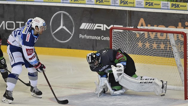 Alexandre Mallet z Brna a brank Mlad Boleslavi Gaper Kroelj.