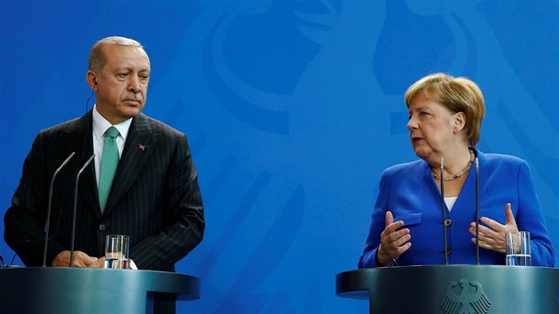 Tureck prezident Recep Tayyip Erdogan a nmeck kanclka Angela Merkelov (28. z 2018)
