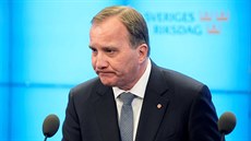 Švédský premiér Stefan Löfven nezískal důvěru nového parlamentu. (25. září 2018) Švédský premiér Stefan Löfven nezískal důvěru nového parlamentu. (25. září 2018)