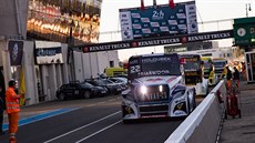 Adam Lacko na okruhu v Le Mans. Adam Lacko na okruhu v Le Mans.