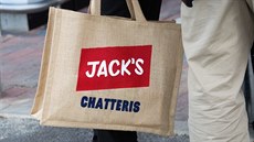 Řetězec Tesco otevřel v anglickém Chatteris nový diskontní obchod Jack's. Řetězec Tesco otevřel v anglickém Chatteris nový diskontní obchod Jack's.