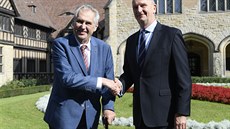 Prezident Miloš Zeman (vlevo) s ministerským předsedou Spolkové země... Prezident Miloš Zeman (vlevo) s ministerským předsedou Spolkové země...