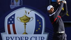Tiger Woods při tréninku na Ryder Cup na hřišti Le Golf National u Paříže. Tiger Woods při tréninku na Ryder Cup na hřišti Le Golf National u Paříže.
