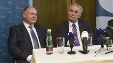 Prezident Miloš Zeman (uprostřed) zakončil 26. září 2018 třídenní návštěvu... Prezident Miloš Zeman (uprostřed) zakončil 26. září 2018 třídenní návštěvu...
