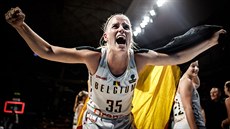Belgická basketbalistka Julie Vanloová oslavuje postup do semifinále... Belgická basketbalistka Julie Vanloová oslavuje postup do semifinále...