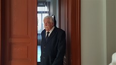Bývalý ředitel plzeňské pobočky zdravotní pojišťovny ministerstva vnitra ČR... Bývalý ředitel plzeňské pobočky zdravotní pojišťovny ministerstva vnitra ČR...