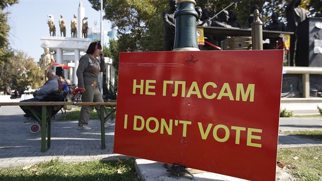 Makedonci v referendu hlasuj o zmn nzvu sv zem. Nkte vak hlasovn na protest proti dohod s eckem ignoruj. (30. z 2018)