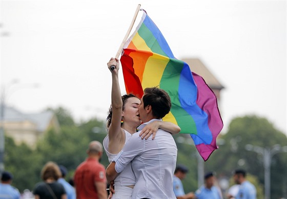Rumunské referendum o ústavním zákazu satk homosexuál (6.-7.10.2018)