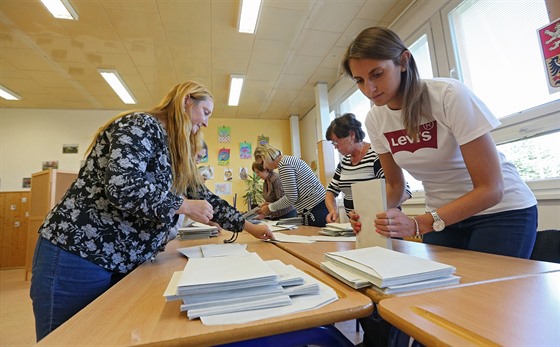 Sítání hlas v komunálních volbách ve Velkém Beranov.