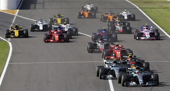 Momentka ze závodu mistrovství svta formule 1.