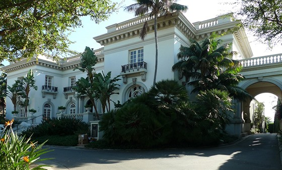 Vila Guasti byla postavena v letech 1910 a 1913.