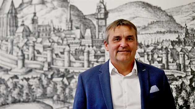 Čtyřiapadesátiletý brněnský primátor Petr Vokřál a lídr místní kandidátky hnutí... Čtyřiapadesátiletý brněnský primátor Petr Vokřál a lídr místní kandidátky hnutí...