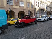 Prahu brázdí nezjištěné množství pseudoveteránů.