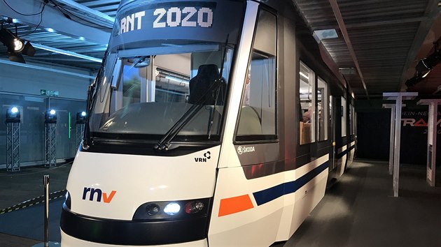 Skupina koda Transportation pedstavila v nmeckm Mannheimu novou tramvaj ForCity Smart.