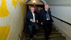 Jaroslav Zámečník ze Starostů (vlevo) na povolebním jednání s Jiřím Němečkem z... Jaroslav Zámečník ze Starostů (vlevo) na povolebním jednání s Jiřím Němečkem z...