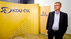 Pavel Bělobrádek v pražském volebním štábu KDU-ČSL. (6. října 2018) Pavel Bělobrádek v pražském volebním štábu KDU-ČSL. (6. října 2018)