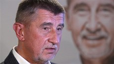 Andrej Babiš ve volebním štábu hnutí ANO v pražském OD Kotva. (6. října 2018) Andrej Babiš ve volebním štábu hnutí ANO v pražském OD Kotva. (6. října 2018)