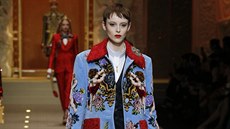 Módní trendy podzim/zima 2018 - Dolce & Gabbana dokonce navrhli kabáty s... Módní trendy podzim/zima 2018 - Dolce & Gabbana dokonce navrhli kabáty s...