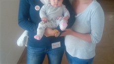 Petra Doušová a Anna Toušová s dcerou Alexandrou přišly do Sněmovny hovořit o... Petra Doušová a Anna Toušová s dcerou Alexandrou přišly do Sněmovny hovořit o...