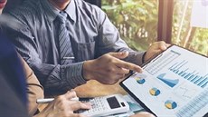 Na stáří nemusíte jen šetřit, můžete na něm i vydělat Na stáří nemusíte jen šetřit, můžete na něm i vydělat