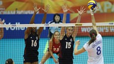 Momentka z utkání MS mezi volejbalistkami Ruska a USA. Momentka z utkání MS mezi volejbalistkami Ruska a USA.