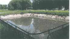 Protipožární nádrž v květnu 2018.