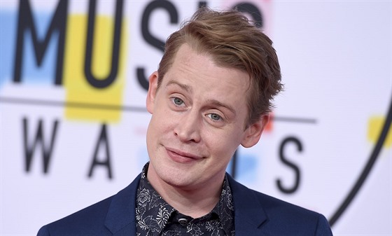 Macaulay Culkin na udílení American Music Awards (Los Angeles, 9. íjna 2018)