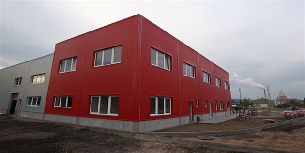 Nová hala továrny na výrobu mýdla v Citicích na Sokolovsku.