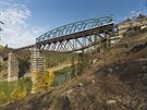 Most nad pehradou Hracholusky se po vce ne sto letech dokal nov...
