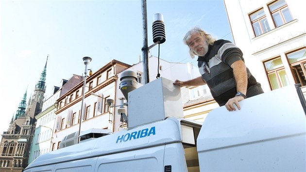 Na šesti místech v Liberci měřila speciální auta kvalitu ovzduší. Výsledky... Na šesti místech v Liberci měřila speciální auta kvalitu ovzduší. Výsledky...