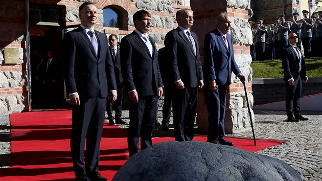 Prezidenti Polska Andrzej Duda, Maarska Jnos der, Slovenska Andrej Kiska a esk republiky Milo Zeman (zleva) se seli 11. jna 2018 na trbskm Plese.
