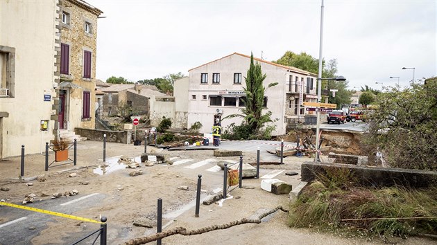 Zplavy vyvolan prudkmi srkami zashly jihofrancouzsk department Aude. (15. jna 2018)