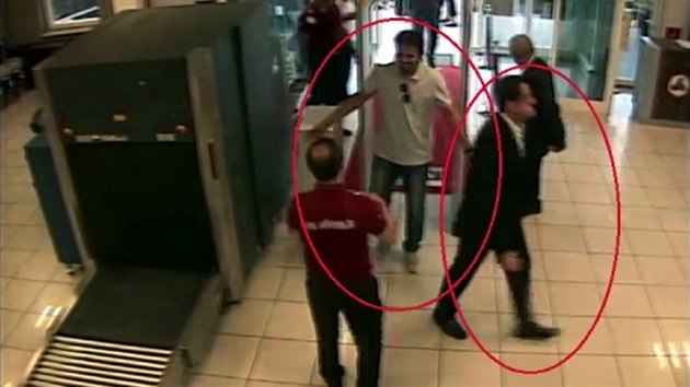 V den, kdy zmizel novin Daml Chukd, zachytily kamery na istambulskm letiti mue, kter byl pedtm spaten se sadskm korunnm princem Mohamedem bin Salmnem. (2. jna 2018)