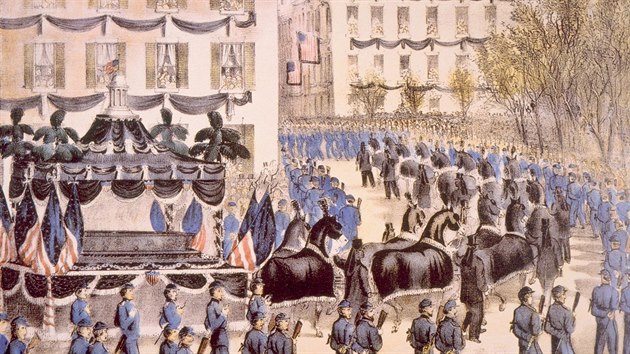 Lincolnovu rakev hldala estn str. Mnoz jej lenov byli v uniform poprv, pesto dostali Medaili cti.