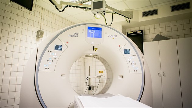 Na radiologickm oddlen eskobudjovick nemocnice pedstavili nov celotlov CT pstroj.