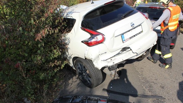 Nsledky nehody t aut na cest obcemi Drovice aOlany u Prostjova. (12. jna 2018)