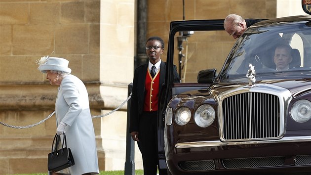 Krlovna Albta II.a  princ Philip na svatb princezny Eugenie a Jacka Brooksbanka (Windsor, 12. jna 2018)