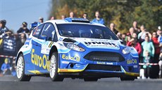 Václav Pech a Petr Uhel s Fordem Fiesta R5 během příbramské rallye. Václav Pech a Petr Uhel s Fordem Fiesta R5 během příbramské rallye.