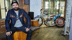 Klienta nejprve vyzpovídám, říká stavitel custom motorek Viktor Říha. Klienta nejprve vyzpovídám, říká stavitel custom motorek Viktor Říha.