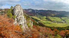 Panoramatický rozhled ze zříceniny Súľovský hrad Panoramatický rozhled ze zříceniny Súľovský hrad