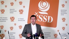 Předseda ČSSD a vicepremiér Jan Hamáček sledoval výsledky druhého kola... Předseda ČSSD a vicepremiér Jan Hamáček sledoval výsledky druhého kola...
