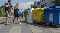 Za 15 let se podíl třídičů odpadu v ČR zvýšil o 10 procentních bodů! Třídí už... Za 15 let se podíl třídičů odpadu v ČR zvýšil o 10 procentních bodů! Třídí už...
