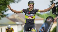 Jiří Polnický se raduje z vítězství v jednom ze závodů, v nichž v posledních... Jiří Polnický se raduje z vítězství v jednom ze závodů, v nichž v posledních...