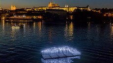 Šestý ročník Signal festivalu začal ve čtvrtek večer v ulicích Prahy. Na... Šestý ročník Signal festivalu začal ve čtvrtek večer v ulicích Prahy. Na...