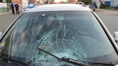 Řidič v Hradci Králové srazil mladou chodkyni (15.10.2018). Řidič v Hradci Králové srazil mladou chodkyni (15.10.2018).