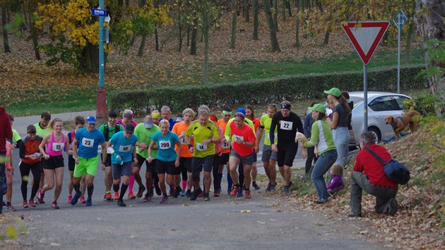 (Nejen) maraton kolem Milovic (Nejen) maraton kolem Milovic
