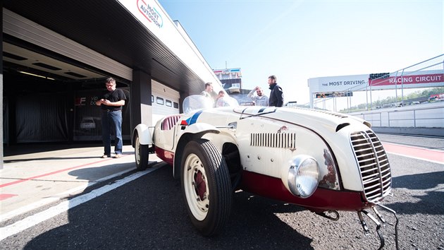 Zvodn vz Aero Minor Sport (na snmku pozenm 5. jna 2018 na mosteckm autodromu) se opt chyst na zvod v Le Mans, tentokrt ovem v kategorii historickch voz.