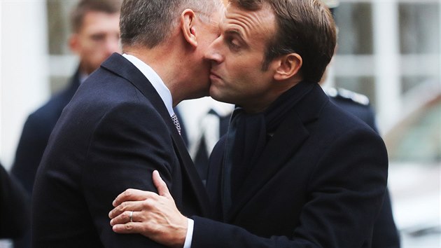 Francouzsk prezident Emmanuel Macron a esk premir Andrej Babi (27. jna 2018).